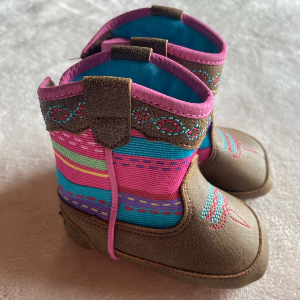 TWISTER WESTERN INFANT GIRL BOOTS. EXCELLENT CONDITION